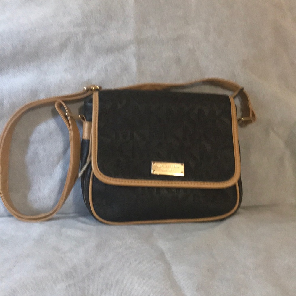 Michael Kors Signature Crossbody Bag